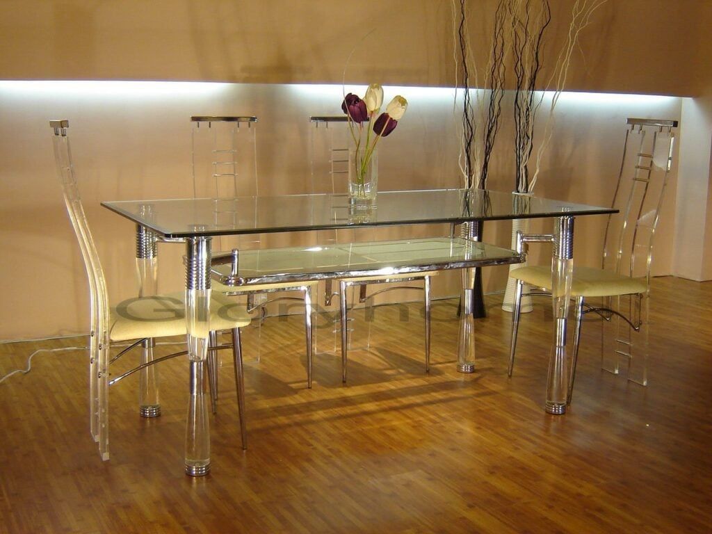 Stunning Table Set of Clear Acrylics